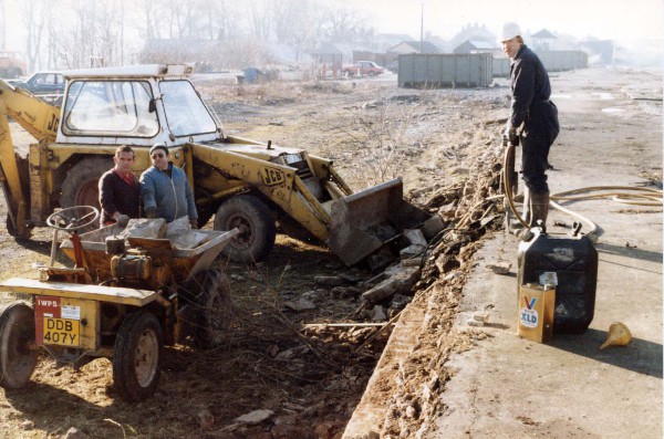 chinley_demolish_jan86-01 image chinley_demolish_jan86-01