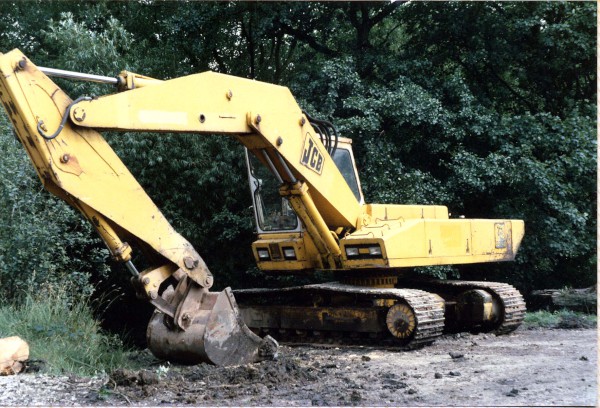 wc85_jcb_davebamber_01 image wc85_jcb_davebamber_01