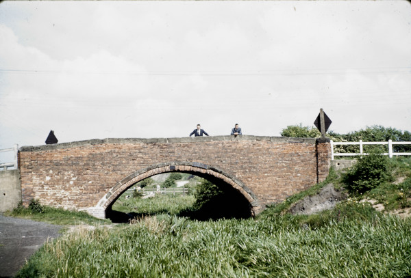 BW197-2-18-11-1 image BW197-2-18-11-1