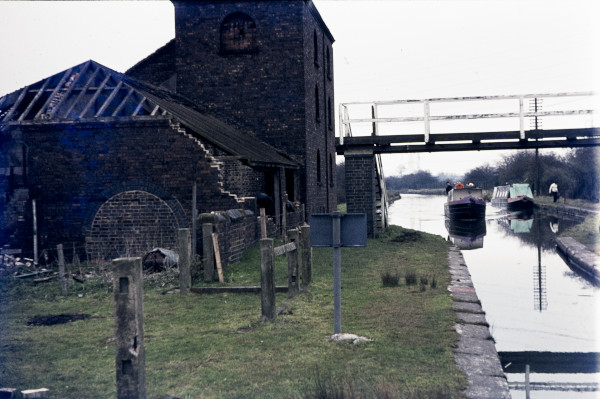 BW197-2-29-11-1 image BW197-2-29-11-1