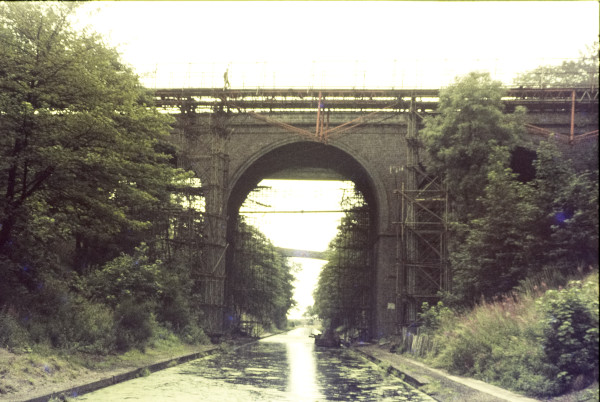 BW197-2-13-63-1 image BW197-2-13-63-1