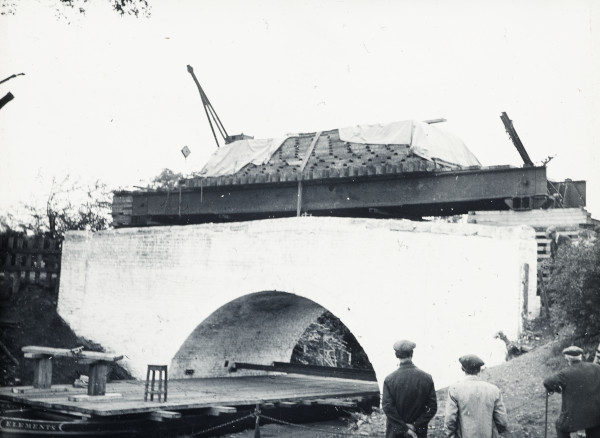 BW197-1-2-14-1 image BW197-1-2-14-1