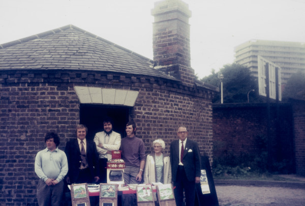 BW197-2-20-34-1 image BW197-2-20-34-1