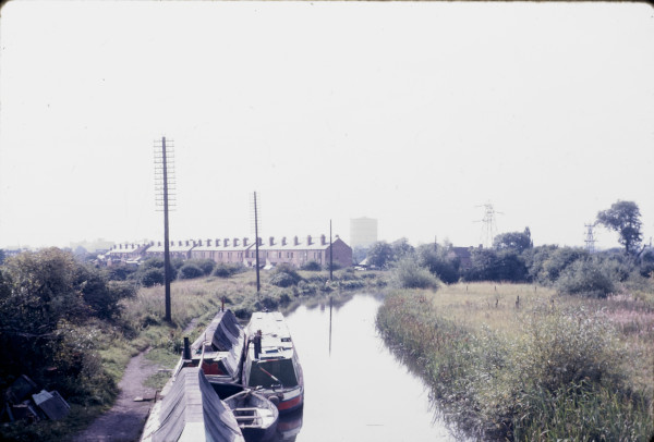 BW197-2-35-47-1 image BW197-2-35-47-1