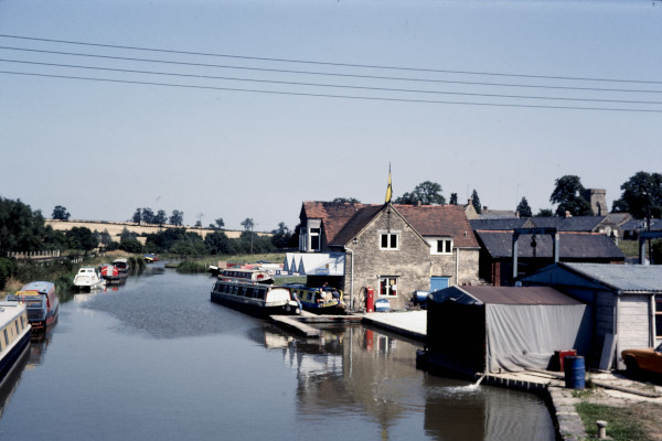 BW197-2-33-28-1 image BW197-2-33-28-1