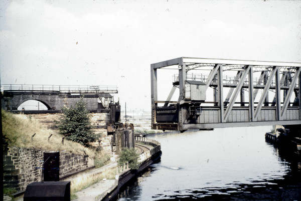 BW197-2-9-1 image BW197-2-9-1