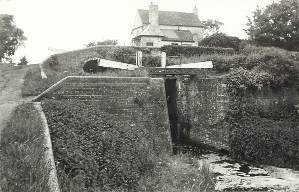 BW200-1-89-4_1 image BW200-1-89-4_1