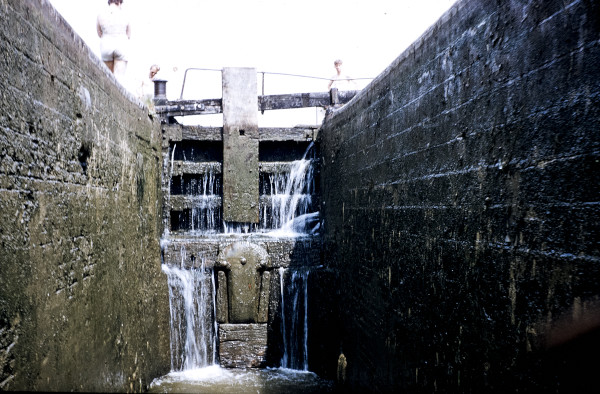 BW197-2-25-14-2 image BW197-2-25-14-2