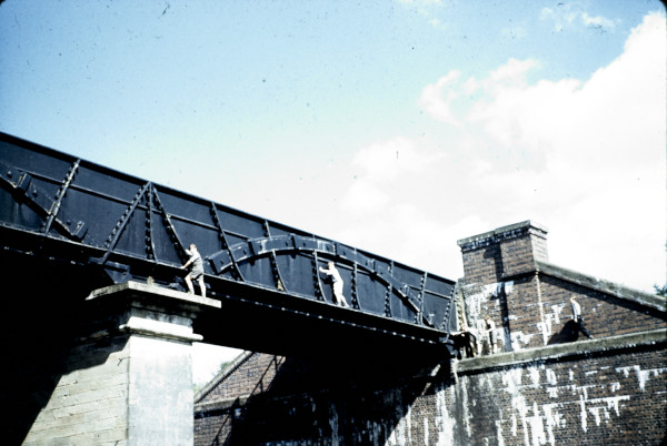 BW197-2-1-12 image BW197-2-1-12