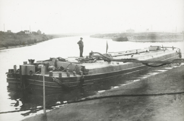 bw197-1-2-12 image bw197-1-2-12