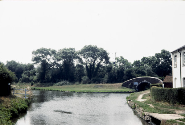 BW197-2-33-28-12 image BW197-2-33-28-12