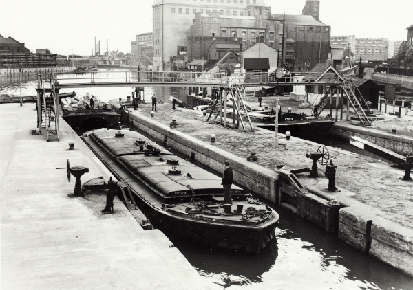 BW192-3-1-34-4-22 image BW192-3-1-34-4-22