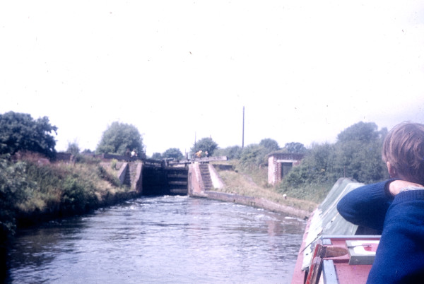 BW197-2-26-32 image BW197-2-26-32