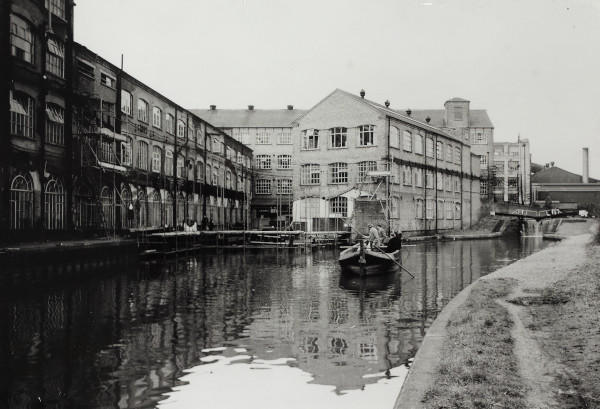 BW192-3-2-2-13-1-532 image BW192-3-2-2-13-1-532