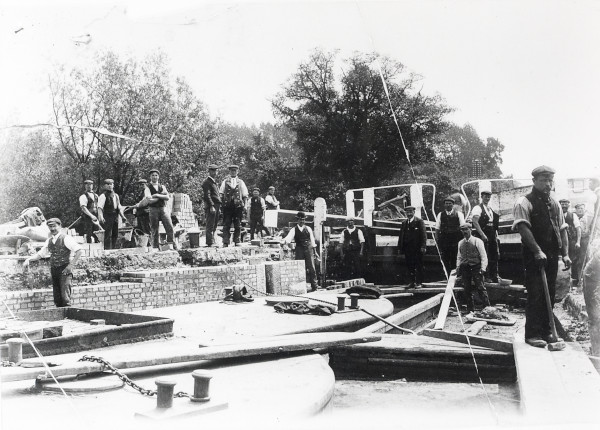 R0972 image R0972