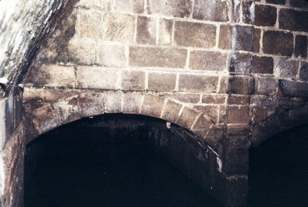 BW197-2-21-40-3 image BW197-2-21-40-3