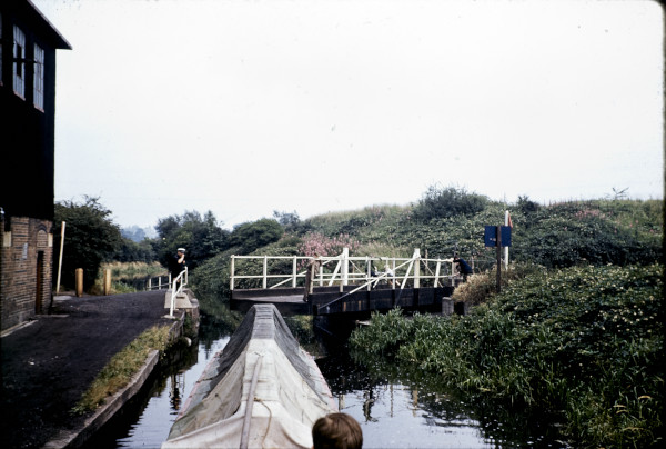 BW197-2-5-11-3 image BW197-2-5-11-3