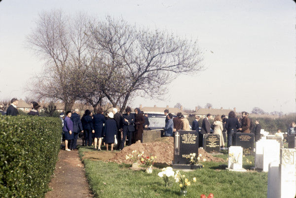 BW197-2-18-24-3 image BW197-2-18-24-3