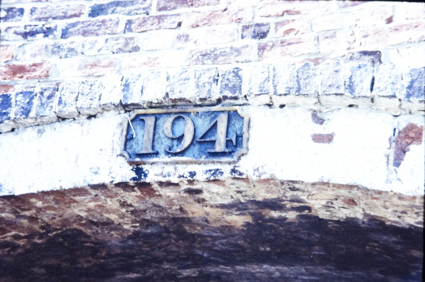 BW197-2-33-28-3 image BW197-2-33-28-3