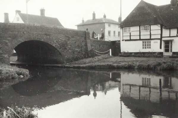 BW200-1-47-48-3 image BW200-1-47-48-3