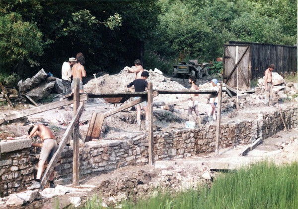 eb_wallrep_02_1983 image eb_wallrep_02_1983