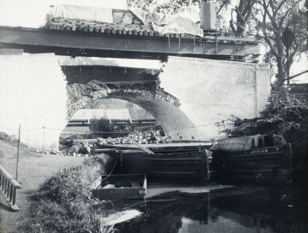 BW197-1-2-13 image BW197-1-2-13