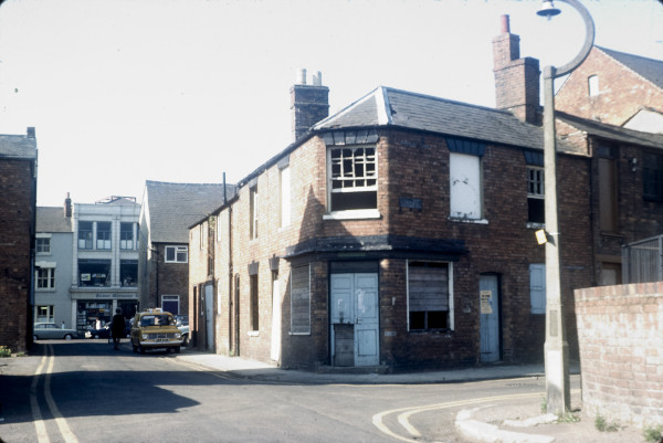 BW197-2-33-13 image BW197-2-33-13