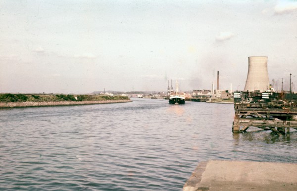 ad-1-1-15 pontoon bend from stuarts wharf, ellesmere port(2) image ad-1-1-15 pontoon bend from stuarts wharf, ellesmere port(2)