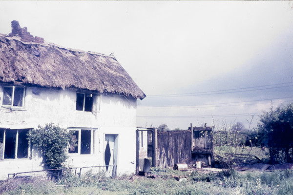 BW197-2-29-43 image BW197-2-29-43