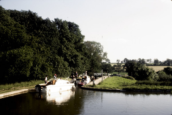 BW197-2-1-73 image BW197-2-1-73