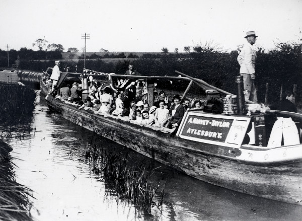 R0973 image R0973