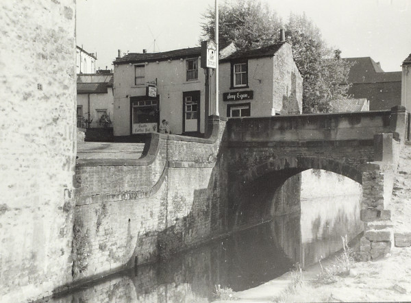 BW200-1-52-1-27-4 image BW200-1-52-1-27-4