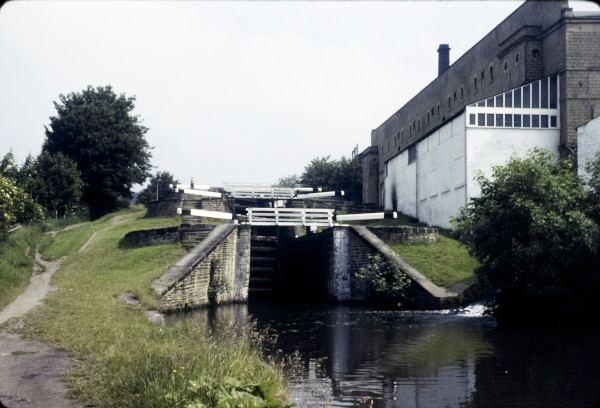 BW197-2-23-9-4 image BW197-2-23-9-4