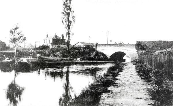 R0104 image R0104