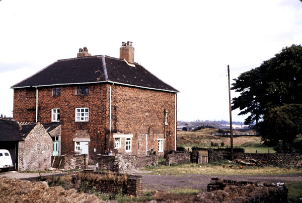 BW197-2-11-14 image BW197-2-11-14