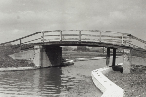 BW192-3-2-1-12-2-14 image BW192-3-2-1-12-2-14