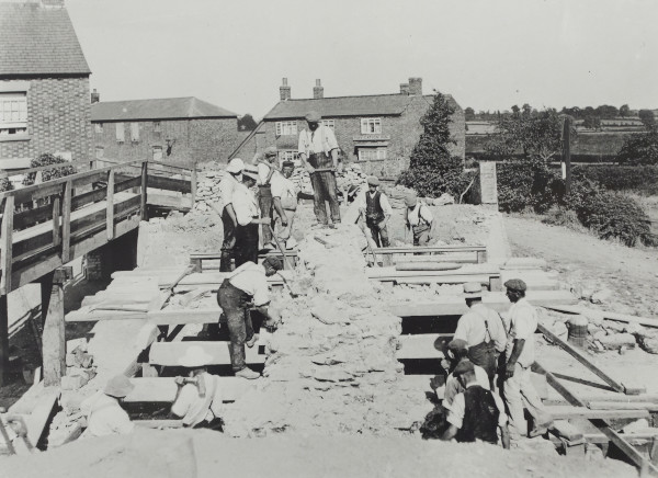 BW192-3-1-27-14 image BW192-3-1-27-14