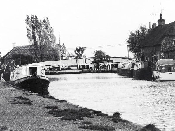 R0814 image R0814