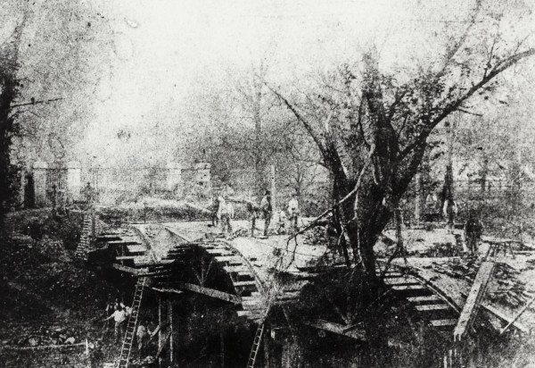 BW192-3-2-2-28-44 image BW192-3-2-2-28-44