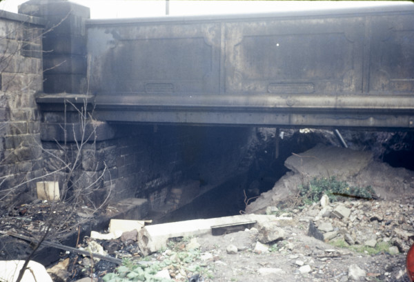 BW197-2-21-40-5 image BW197-2-21-40-5