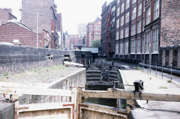 BW197-2-16-22-5 image BW197-2-16-22-5