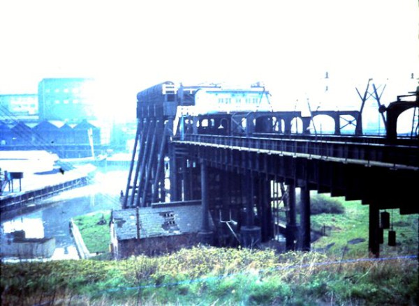crt-collinge-9 anderton boat lift image crt-collinge-9 anderton boat lift