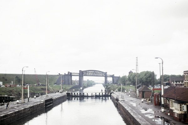 BW197-2-4-1-25 image BW197-2-4-1-25