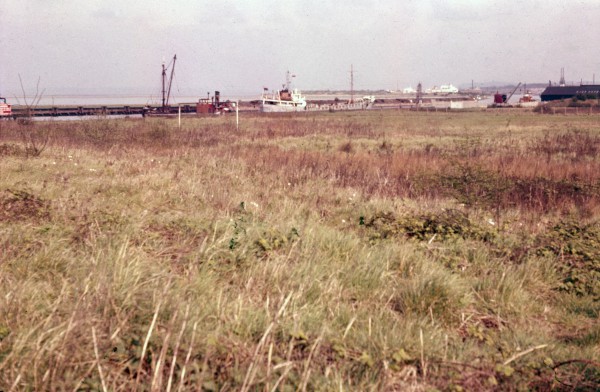 image ad-1-1-27 vessels on stuarts wharf, ellesmere port