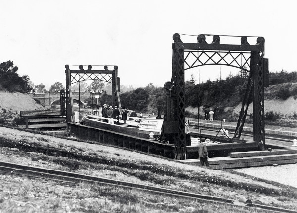 R0925 image R0925