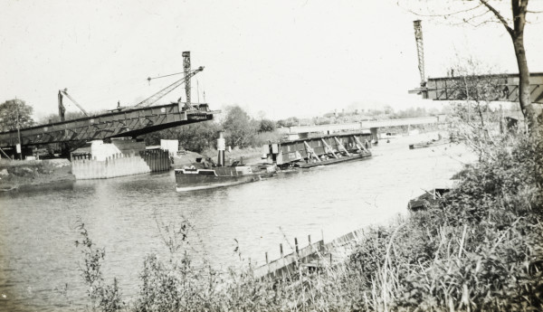 BW197-1-2-35 image BW197-1-2-35