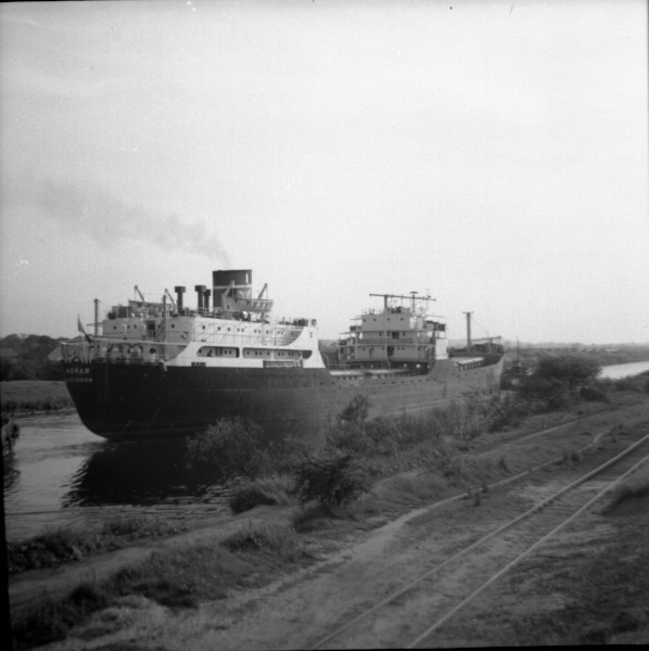 image 124 - 'morar' (iron ore carrier) passing thelwall ferry having discharged at irlam steel works