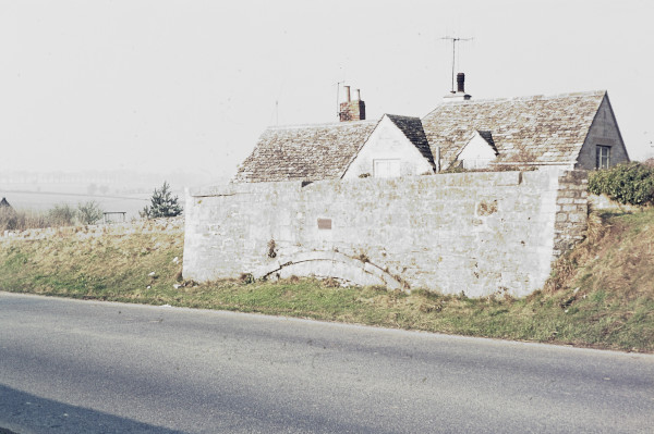 BW197-2-27-9-6 image BW197-2-27-9-6