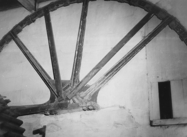 image Claverton Pumping Station, Kennet & Avon Canal. Original wooden pattern of main pit wheel. Shows fillets added to strengthen root of spkes (by G.W.R.). also two latehs nailed on to keep in one piece. 1954.
