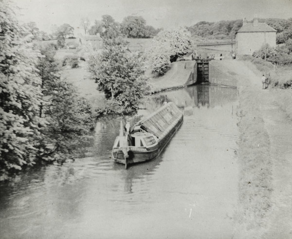 BW197-1-2-16 image BW197-1-2-16